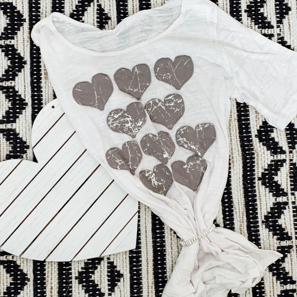 Tee shirt